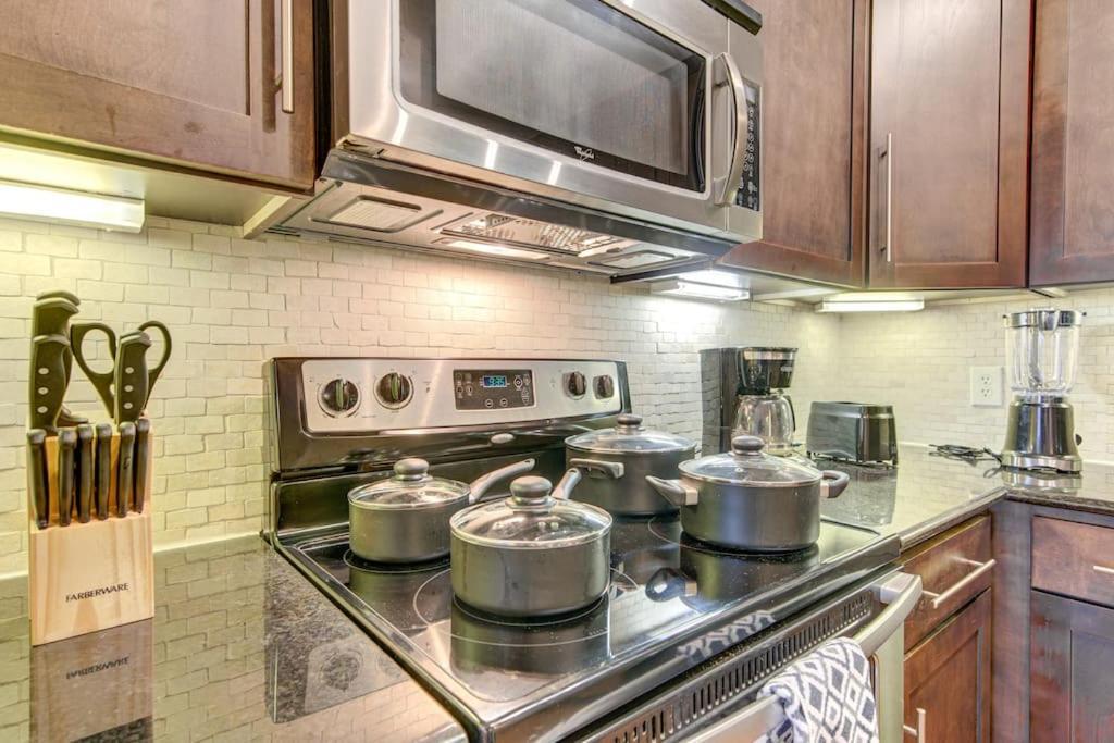 Chic 1Br Near Nrg With Pool Wifi Freeparking Houston Exterior foto